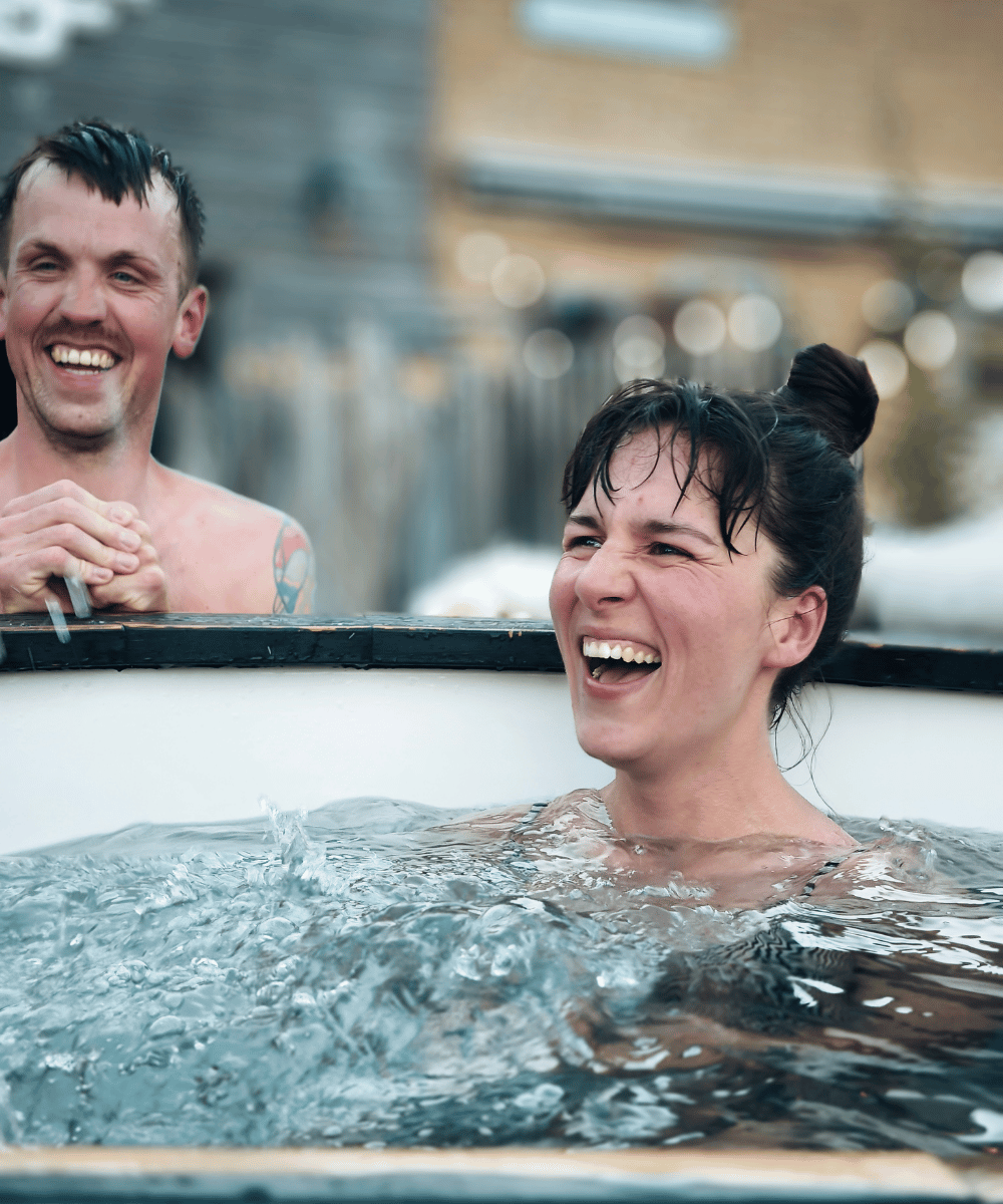 Slap af i vores sauna i Aarhus – saunagus med duft, musik og velvære.